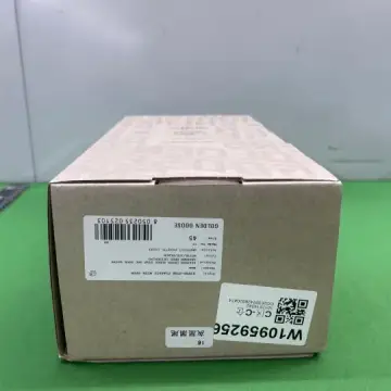 Golden Goose Trainers QC photo