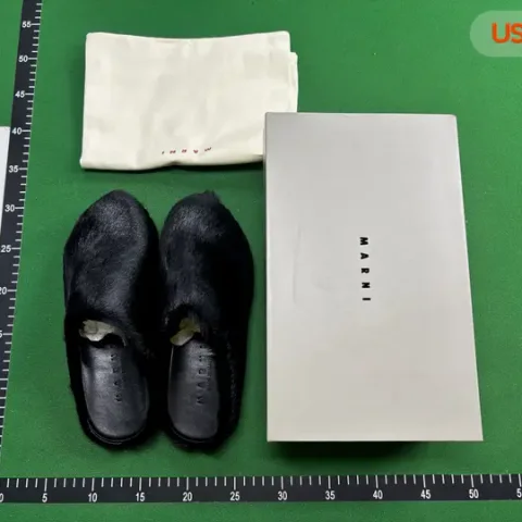 Marni Slides QC photo