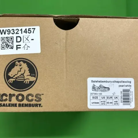 Salehe Bembury x Crocs Shoes QC photo