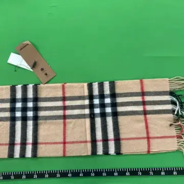 Burberry Scarf QC photo