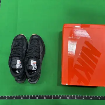 Sacai x Nike VaporWaffle QC photo