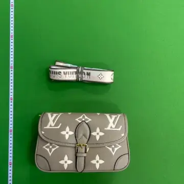 Louis Vuitton Diane Nano Tourterelle Creme QC photo